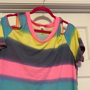 Ladies shirt , peek a boo shoulder